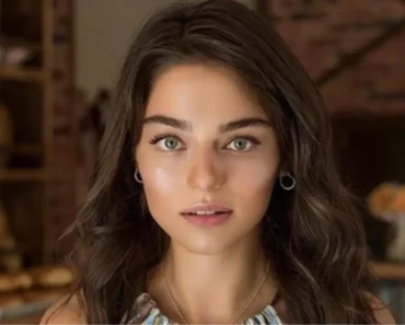 Ayça Ayşin Turan Age