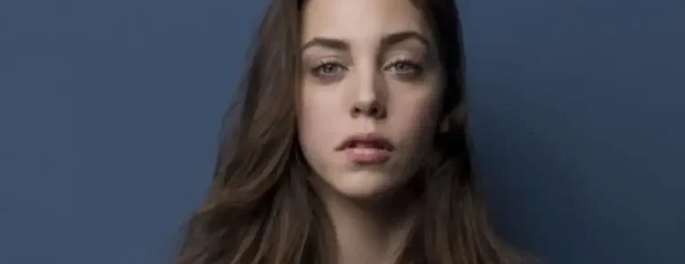 Oyku Karayel Age