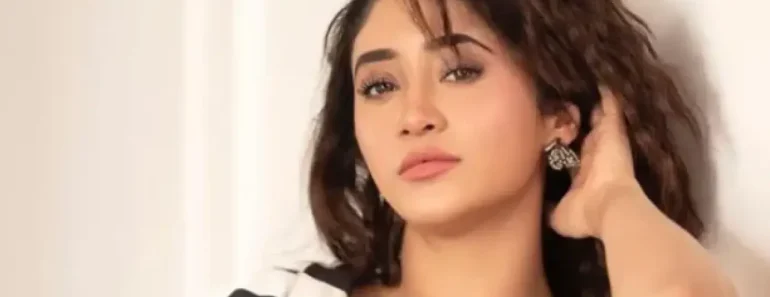 Shivangi Joshi Age