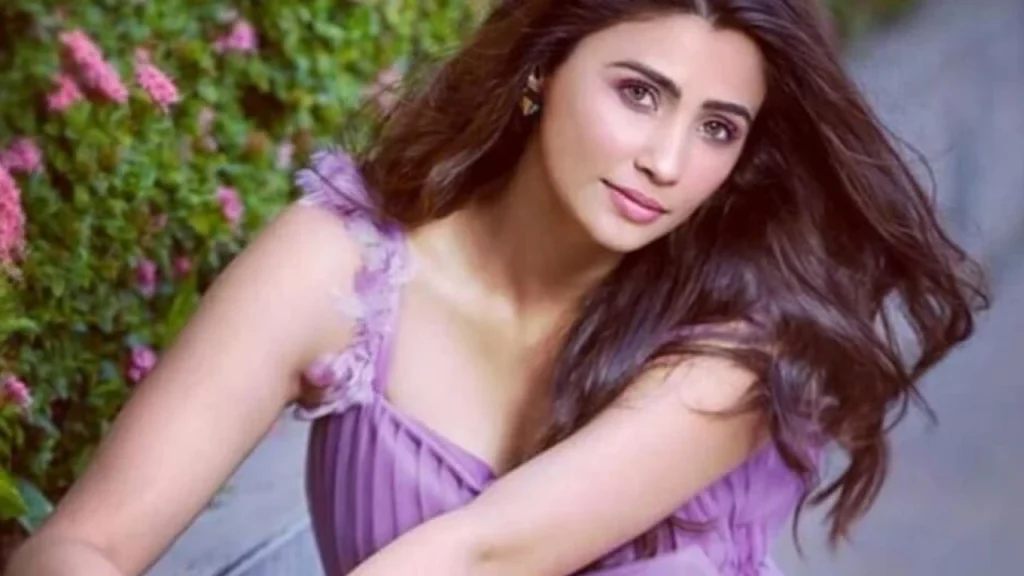 Daisy Shah Age