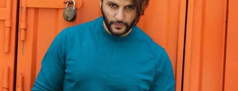 Karanvir Bohra Age