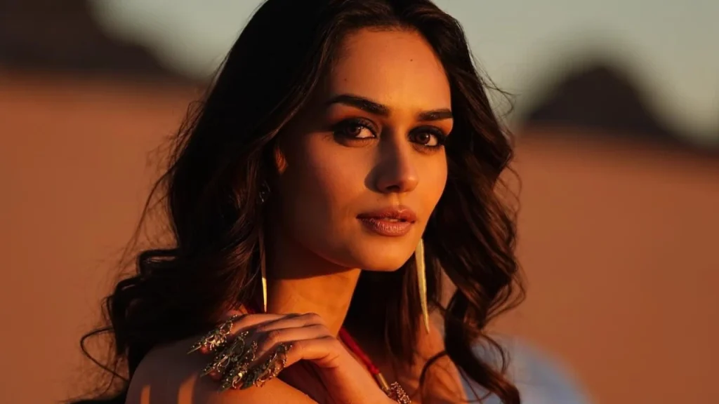 Manushi Chhillar Age