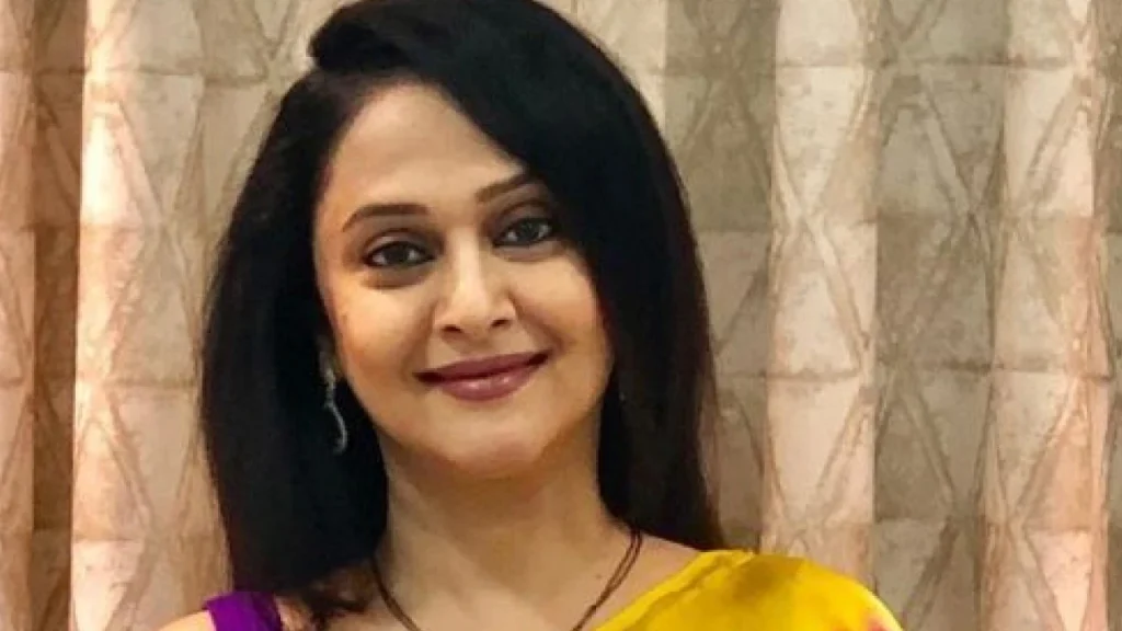 Mrinal Kulkarni Age