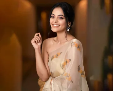Bindu Madhavi Age