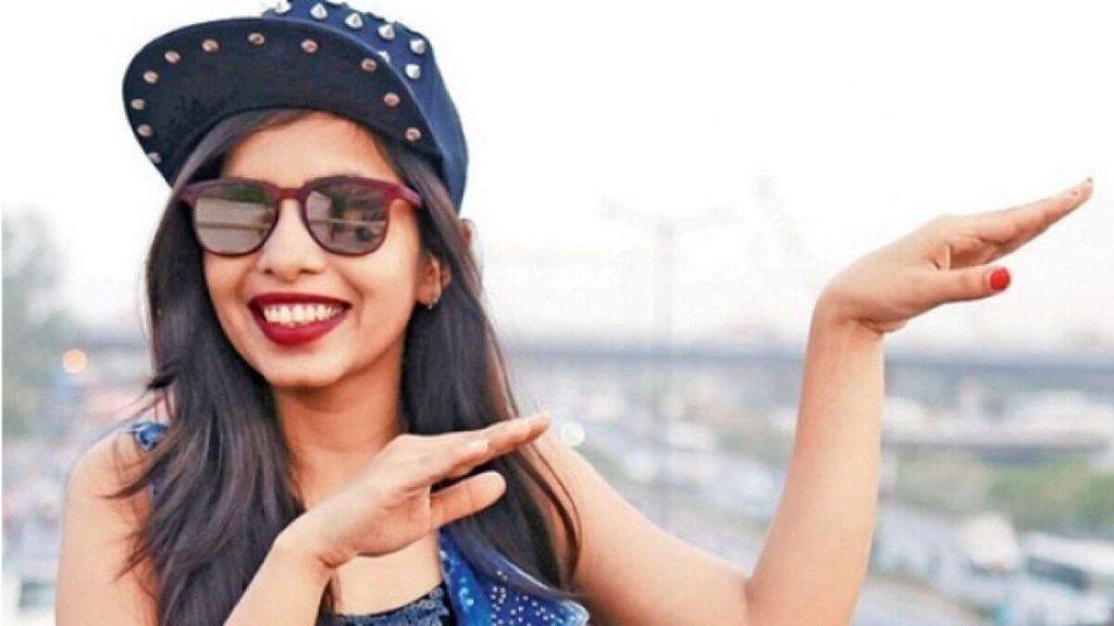 Dhinchak Pooja Age