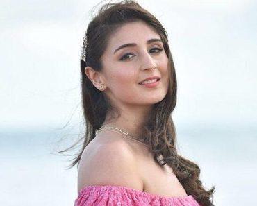 Dhvani Bhanushali Age
