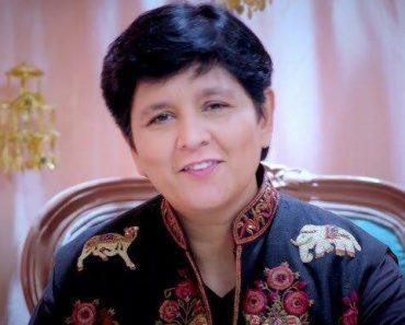 Falguni Pathak Age