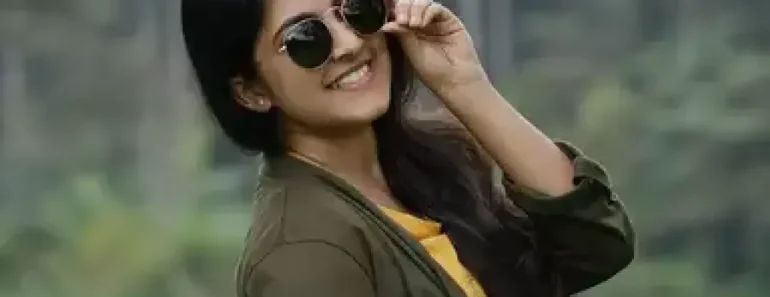 Meenakshi Dinesh Age
