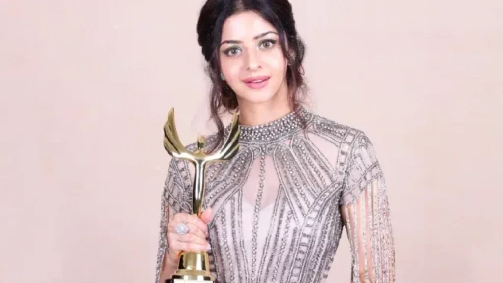 Vedhika Age