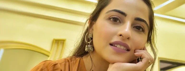 Niyati Fatnani Age