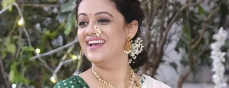 Spruha Joshi Age