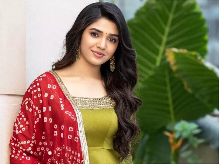 krithi shetty
