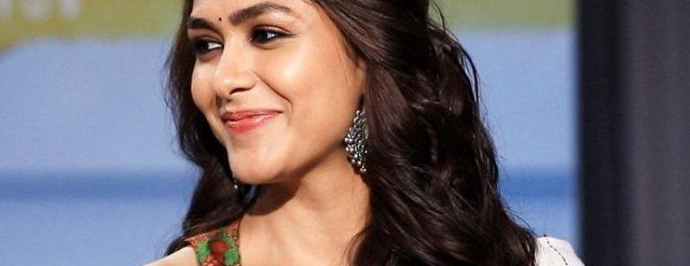 mrunal thakur1