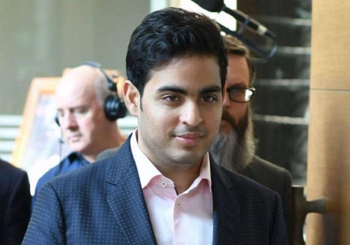 Akash Ambanifghhhj