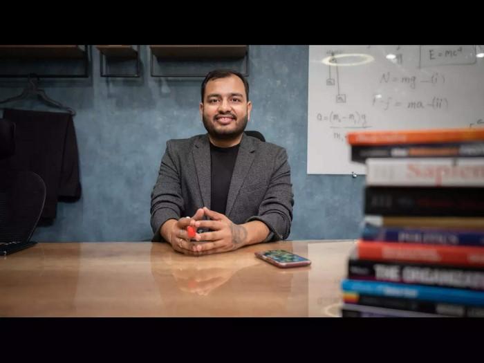 alakh pandey height 2