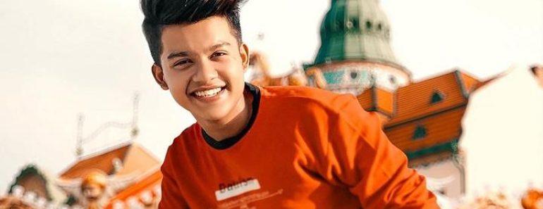 riyaz aly height4