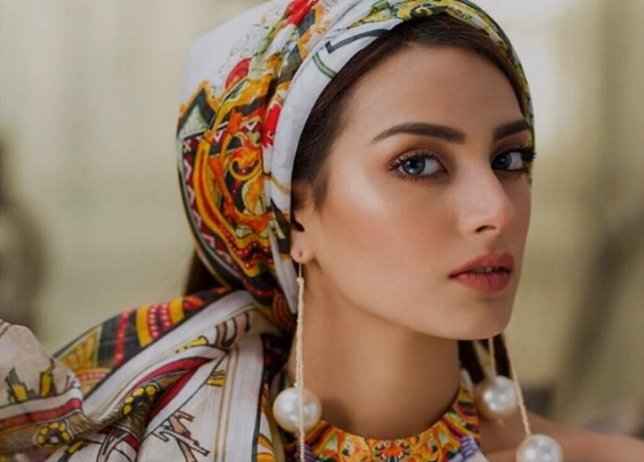 iqra aziz1