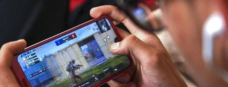 How Mobile Devices Are Transforming Online Gaming Habits