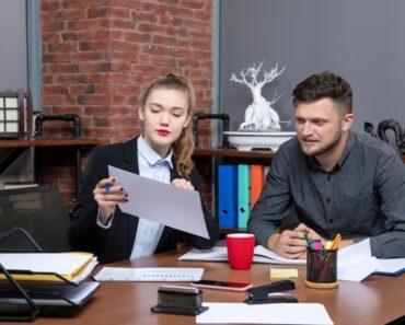 What rising contracts and falling prices are telling you together